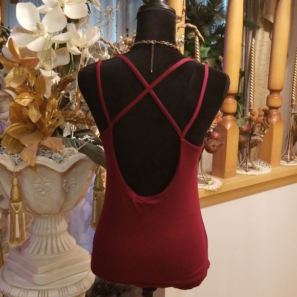 Boohoo Cross Back Bodysuit - Picture 4 of 7